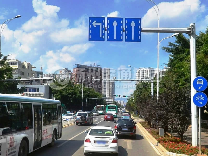 BZG-007，交通標(biāo)志桿，分道標(biāo)志桿