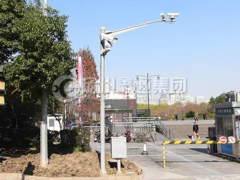 DJG-024，電子警察桿，治安監(jiān)控桿