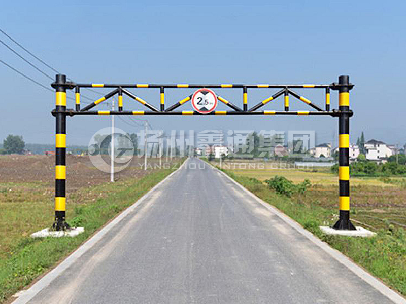 LMJ-020，鄉(xiāng)道限高龍門架