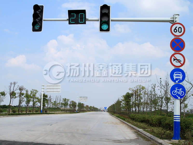 XHDG-036，八棱錐形信號(hào)燈桿